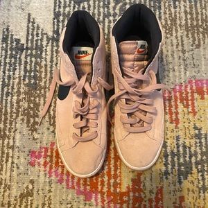Nike Blazer Sneakers